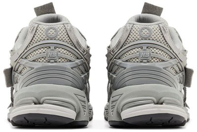 New balance 1906A Concrete Silver Metallic