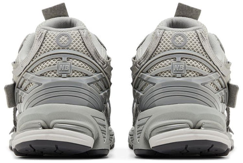 New balance 1906A Concrete Silver Metallic