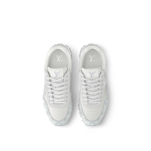 Sneaker Run Away